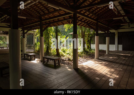 Singapour - Décembre 2018 : Vue de la magnifique nature de l'intérieur de bâtiment à la réserve de Sungei Buloh. Banque D'Images