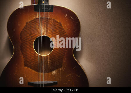 Chaîne d'origine instrument appelé Tamburica Violoncelle, de Balkans. Partie de serbe, croate et hongrois de la culture. Banque D'Images