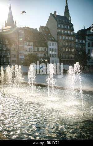 STRASBOURG, FRANCE - Sep 12, 2018 : le centre-ville de Strasbourg matin fontaine architecture française Banque D'Images