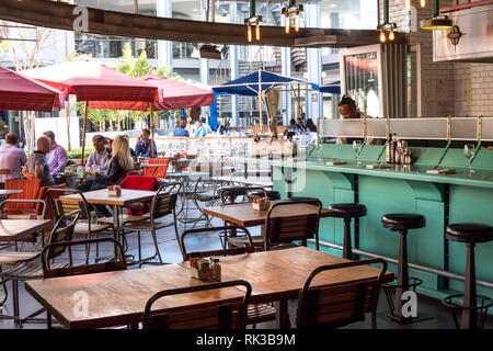 Pretoria, Afrique du Sud, 13 Août - 2018 : Intérieur de cafe dans centre commercial. Banque D'Images