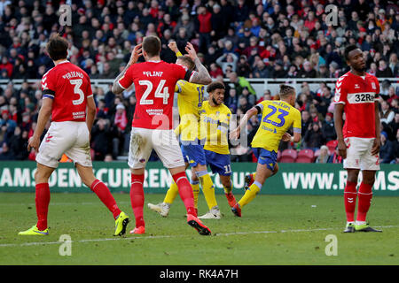 Le silex et l'Aden de Middlesbrough George ami réagir après Leeds United's Kalvin Phillips (deuxième à droite) marque son premier but de côtés du jeu pendant le match de championnat Sky Bet au stade Riverside, Middlesbrough. Banque D'Images