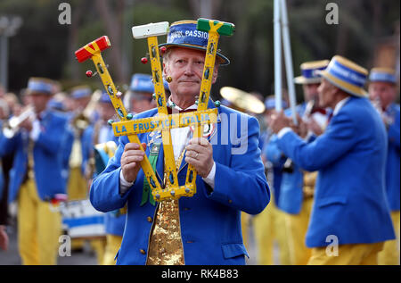 Une fanfare italienne à l'extérieur du terrain avant le match des Six Nations Guinness au Stadio Olimpico, Rome. Banque D'Images