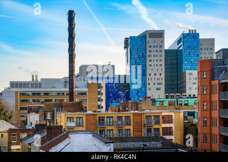 Londres, Angleterre / ROYAUME-UNI - 2019/01/29 : Vue panoramique de la Whitechapel district de East London avec fusion de tradition et modernisme ar Banque D'Images