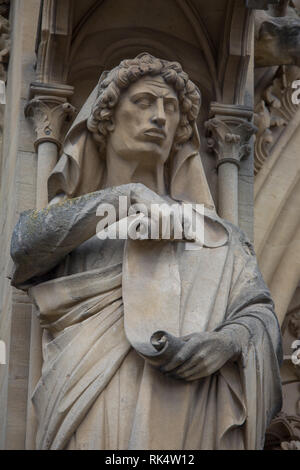 Statue à la cathédrale de Metz en France Banque D'Images