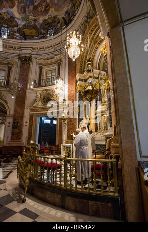 Intérieur de la Basilique de la Mare de Déu dels Desemparats Banque D'Images