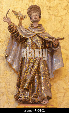 PALMA DE MAJORQUE, ESPAGNE - 29 janvier 2019 : La sculpture sculpté polychome de Saint Jean de la croix dans l'église Iglesia de Santa Maria Magdalena Banque D'Images