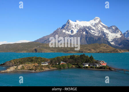 Le Chili, Magallanes, Torres del Paine, parc national, Lago Pehoe, Hosteria Pehoe, Paine Grande, Banque D'Images