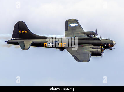 B17 Flying Fortress Sally B à l'Airshow Duxford Flying Legends 2018 Banque D'Images