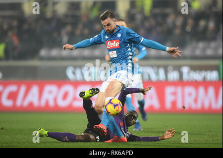 Florence, Italie. 09Th Feb 2019. Florence, Italie, 21th Février, 2019. Foto Massimo Paolone/LaPresse 9 febbraio 2019 FIRENZE, Italia sport calcio Fiorentina vs Napoli -Nella foto : Fabian Ruiz (SSC Naples) dans azione contrastato Edimilson da Fernandes (A.C. Fiorentina) Photo Massimo Paolone/LaPresse 9 février 2019 Florence, Italie Sports Football Fiorentina vs Napoli - championnat de football italien une ligue 2018/2019 TIM - "stade Artemio Franchi". Credit : LaPresse/Alamy Live News Banque D'Images