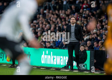 Derby, Royaume-Uni. 9 Feb 2019. Frank Lampard manager de Derby County au cours de l'EFL Sky Bet match de championnat entre Derby County et Hull City à la Pride Park Stadium, Derby, Angleterre le 9 février 2019. Photo par Matthieu Buchan. Usage éditorial uniquement, licence requise pour un usage commercial. Aucune utilisation de pari, de jeux ou d'un seul club/ligue/dvd publications. Credit : UK Sports Photos Ltd/Alamy Live News Banque D'Images