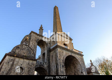 L'Obélisque Conolly's Folly construite au sein de Castletown Estate de fournir de l'emploi au cours de la famine de 1740-41, situé à Maynooth, Kildare, Irlande Banque D'Images