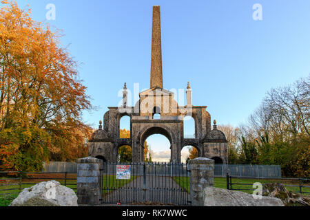 L'Obélisque Conolly's Folly construite au sein de Castletown Estate de fournir de l'emploi au cours de la famine de 1740-41, situé à Maynooth, Kildare, Irlande Banque D'Images