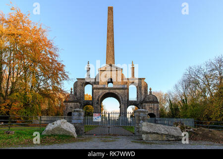 L'Obélisque Conolly's Folly construite au sein de Castletown Estate de fournir de l'emploi au cours de la famine de 1740-41, situé à Maynooth, Kildare, Irlande Banque D'Images