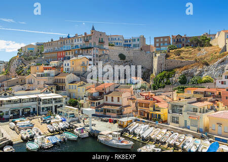 Vallon des Auffes est un petit havre de pêche traditionnel à Marseille, France Banque D'Images