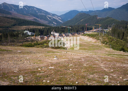 Vue depuis le mont Chopok un jour d'été, et de ski de randonnée de Jasna, Parc National des Basses Tatras, Slovaquie Banque D'Images