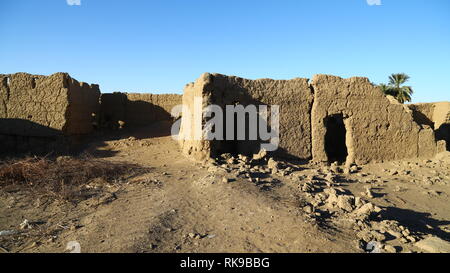 En Afrique Soudan île de sai les ruines dans la ville antique des Nubiens près du nilo et tombes Banque D'Images