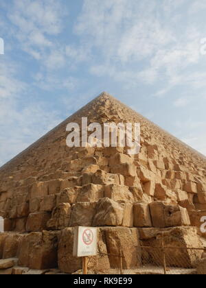 Pyramides de Gizeh Égypte avec aucun signe d'escalade. Banque D'Images