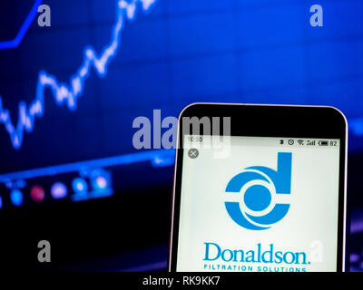 Filtration Donaldson Company Logo de l'entreprise vu affichée sur smart phone Banque D'Images