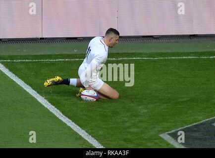 Londres, Royaume-Uni. 10 fév 2019. Jonny Mai (Angleterre) marque le premier essai. England V France. Six nations rugby Guinness. Le stade de Twickenham. Londres. UK. 10/02/2019. Credit : Sport en images/Alamy Live News Banque D'Images