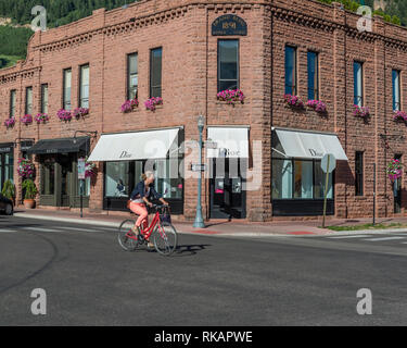 Les détaillants de luxe internationale sur Galena Street, Aspen, Colorado, USA Banque D'Images