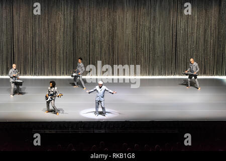 David Byrne's American Utopia tour Premier Direct Arena, Leeds, UK, 21 Octobre 2018 Banque D'Images