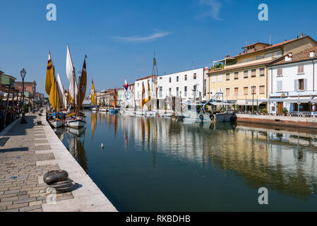 CESENATICO - 7 août 2018 : vue sur le Canal de Porto Leonardesco Cesenatico un jour d'été, Emilie Romagne, Italie Banque D'Images