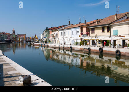 CESENATICO - 7 août 2018 : vue sur le Canal de Porto Leonardesco Cesenatico un jour d'été, Emilie Romagne, Italie Banque D'Images