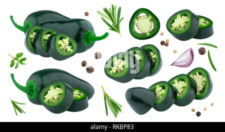 Piment Jalapeno isolé sur fond blanc avec clipping path Banque D'Images