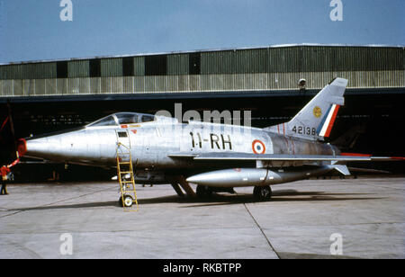 Französische Luftwaffe / French Air Force / l'Armée de l'Air North American F-100D Super Sabre Banque D'Images