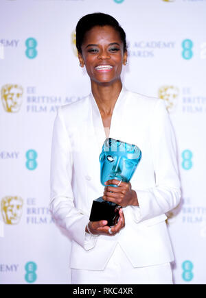 Letitia Wright avec son étoile montante de l'EE de la BAFTA dans la salle de presse à la 72e British Academy Film Awards s'est tenue au Royal Albert Hall, Kensington Gore, Kensington, Londres. Banque D'Images