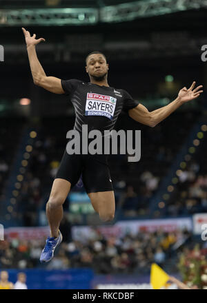 Birmingham, UK. 10 fév, 2019. Feronn Sayers en saut en longueur durant la Finale SPAR Athlétisme Indoor Championships 2019 Arena à Birmingham le dimanche, 10 février 2019. BIRMINGHAM ENGLAND. (Usage éditorial uniquement, licence requise pour un usage commercial. Aucune utilisation de pari, de jeux ou d'un seul club/ligue/dvd publications.) Credit : Crédit : Wu G Taka Taka Wu/Alamy Live News Banque D'Images