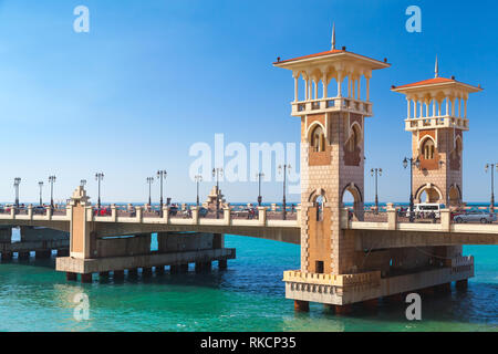 Stanley Bridge est un 400 mètres de long monument égyptien populaire, vue d'Alexandrie, Egypte Banque D'Images