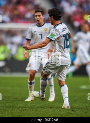 Moscou, Russie - Juillet 1, 2018 Le milieu de terrain de la Russie Yury Zhirkov durant la Coupe du Monde FIFA 2018 ronde de 16 match l'Espagne contre la Russie. Banque D'Images