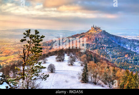 Vue d'hiver du Château de Hohenzollern, Allemagne Banque D'Images