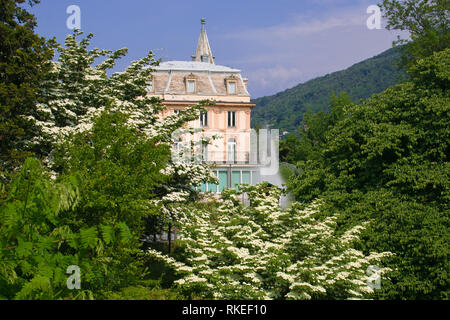 PALLANZA, ITALIE - juin 3, 2018 : belle vue de Villa Taranto avec des fleurs et une fontaine en Piémont Banque D'Images