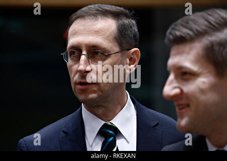 Bruxelles, Belgique. 10 févr. 2019 11. Le ministre des Finances Hongrois Mihaly Varga arrive à assister dans un contexte économique et financier (ECOFIN) Conseil Affaires étrangères. Alexandros Michailidis/Alamy Live News Banque D'Images