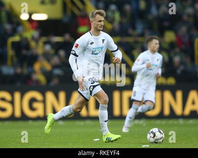 Dortmund, Allemagne. 09Th Feb 2019. firo : 09.02.2019, football, 1.Bundesliga, la saison 2018/2019, BVB, Borussia Dortmund - TSG Hoffenheim 3 : 3 Stefan POSCH, Hoffenheim, simple action | Conditions de crédit dans le monde entier : dpa/Alamy Live News Banque D'Images