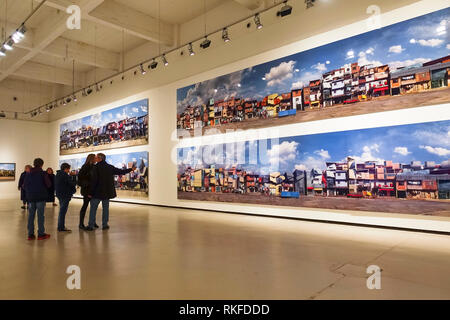 Travaux de Dionisio González sur l'affichage à l'ACE. Centre d'art contemporain de Soho, Malaga, Espagne. Banque D'Images