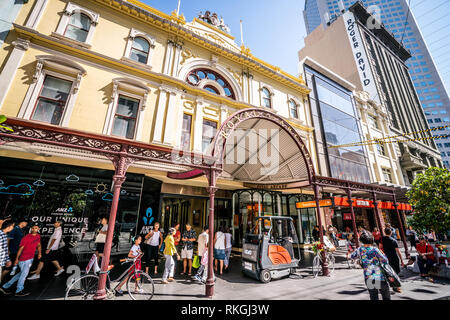 3e janvier 2019, Melbourne, Australie : Royal Arcade entrée de l'édifice et façade vue sur Bourke Street à Melbourne, Australie Banque D'Images