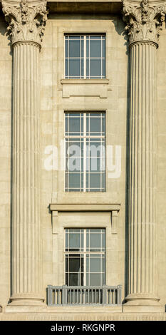 Détails architecturaux de la façade extérieure du Musée des beaux-arts Le Musée des beaux-arts de Singapour, ancienne cour suprême et l'Hôtel de Ville Banque D'Images