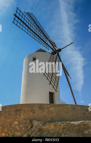 Moulin à vent traditionnel à Palma de Mallorca, Majorque, Îles Baléares, Espagne Banque D'Images