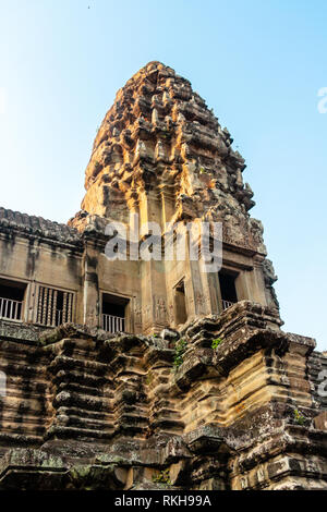 Ruines, temples et statues au lever de dépeindre la culture khmère à Ta Prohm, Angkor Wat , UNESCO World Heritage Site, iSiem Reap Cambodge, Asie, Banque D'Images