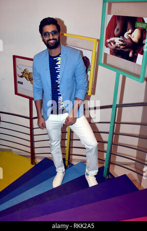 Vicky acteur Kaushal lancer United Colors of Benetton collection SS19 de UCB store à Mumbai. Banque D'Images