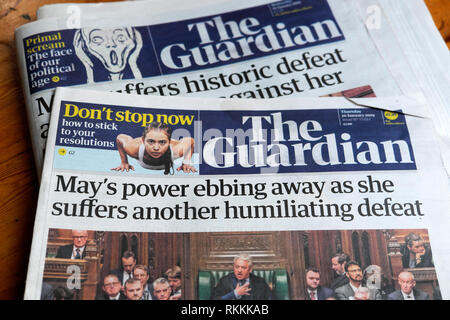 'May la route descendante d'alimentation alors qu'elle subit une autre défaite humiliante' du journal dans le journal The Guardian, 16 janvier 2019 London UK Banque D'Images