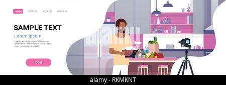 L'enregistrement de vidéo blogger alimentaire guy sur camera african american man la préparation de délicieux plat cuisine moderne cuisine intérieur blog concept personnage masculin Illustration de Vecteur