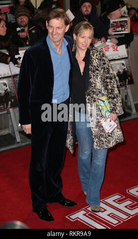 Tony Adams assiste à la première mondiale de 'La classe de 92' à l'Odeon West End Banque D'Images