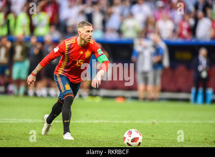 Moscou, Russie - 1 juillet 2018. Le capitaine de l'équipe d'Espagne de football Sergio Ramos l'exécution d'un coup de pied de pénalité lors de tirs dans la Coupe du Monde de la FIFA 2 Banque D'Images