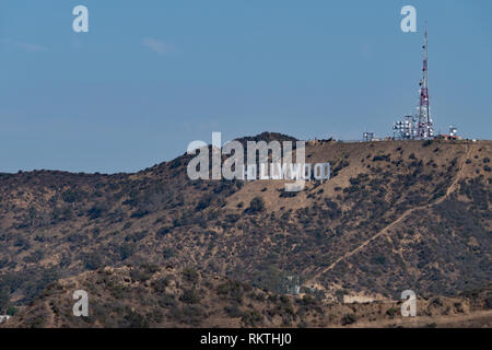 Hollywood Sign, haut lieu touristique sur les collines de Los Angeles, Californie, États-Unis d'Amérique. Voir la célèbre attraction et aux États-Unis avec televisi Banque D'Images