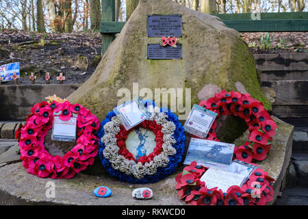 Monument à la mémoire de 10 aviateurs dans Mi Amigo B17 Forteresse volante qui s'est écrasé à Endcliffe Park, Sheffield, en février 1944 Banque D'Images