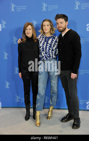 Berlin, Allemagne. 12 Février, 2019. Festival du Film de Berlin. Photocall du film Les Souvenire. Sur la photo : Honneur Swinton Byrne, Joanna Hogg, Tom Burke : Crédit Photo Agency indépendante/Alamy Live News Banque D'Images